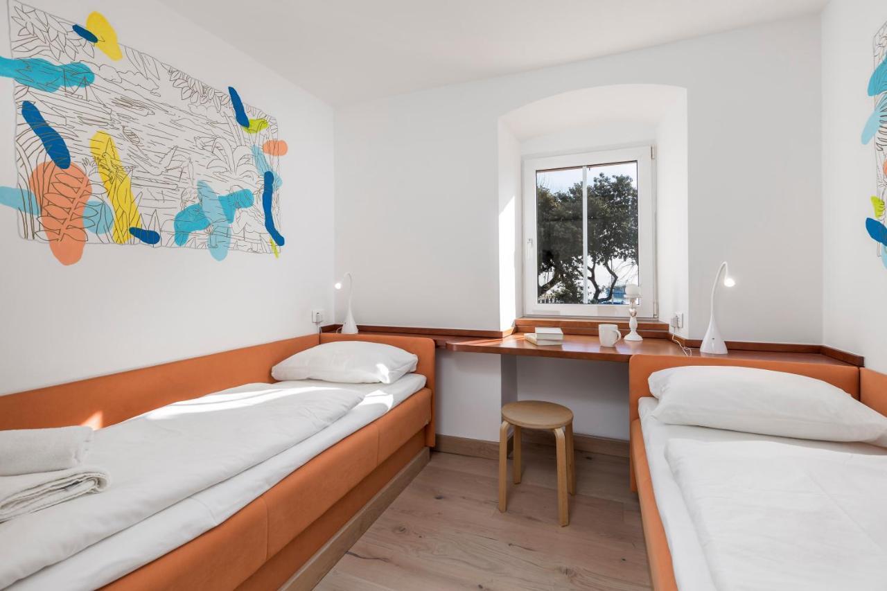 Beautiful Apartment House On The Seaside Ika Extérieur photo