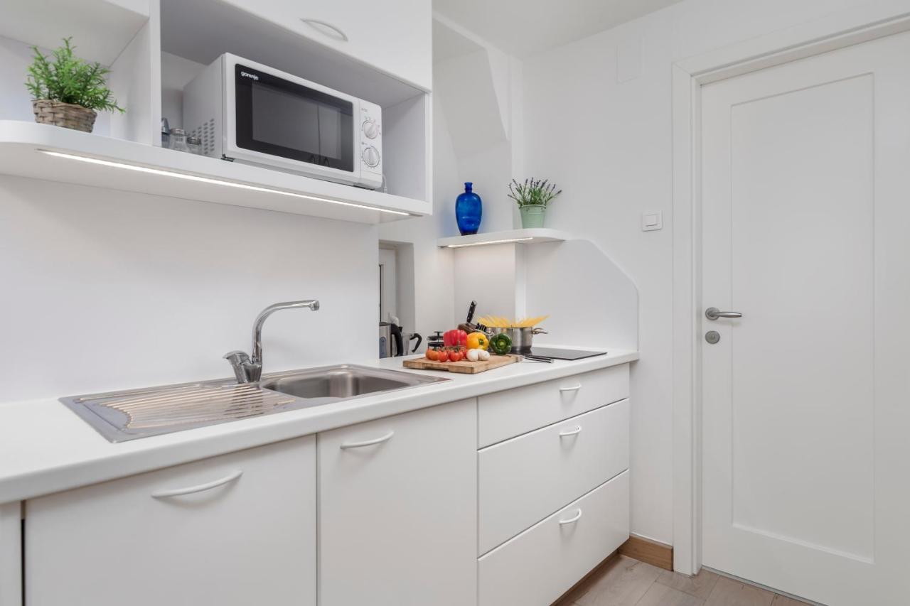 Beautiful Apartment House On The Seaside Ika Extérieur photo