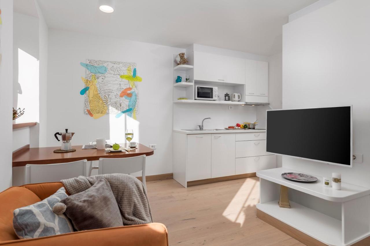 Beautiful Apartment House On The Seaside Ika Extérieur photo
